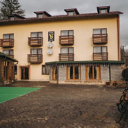 Sv Hotel&Camp Lazeșciîna Exterior foto