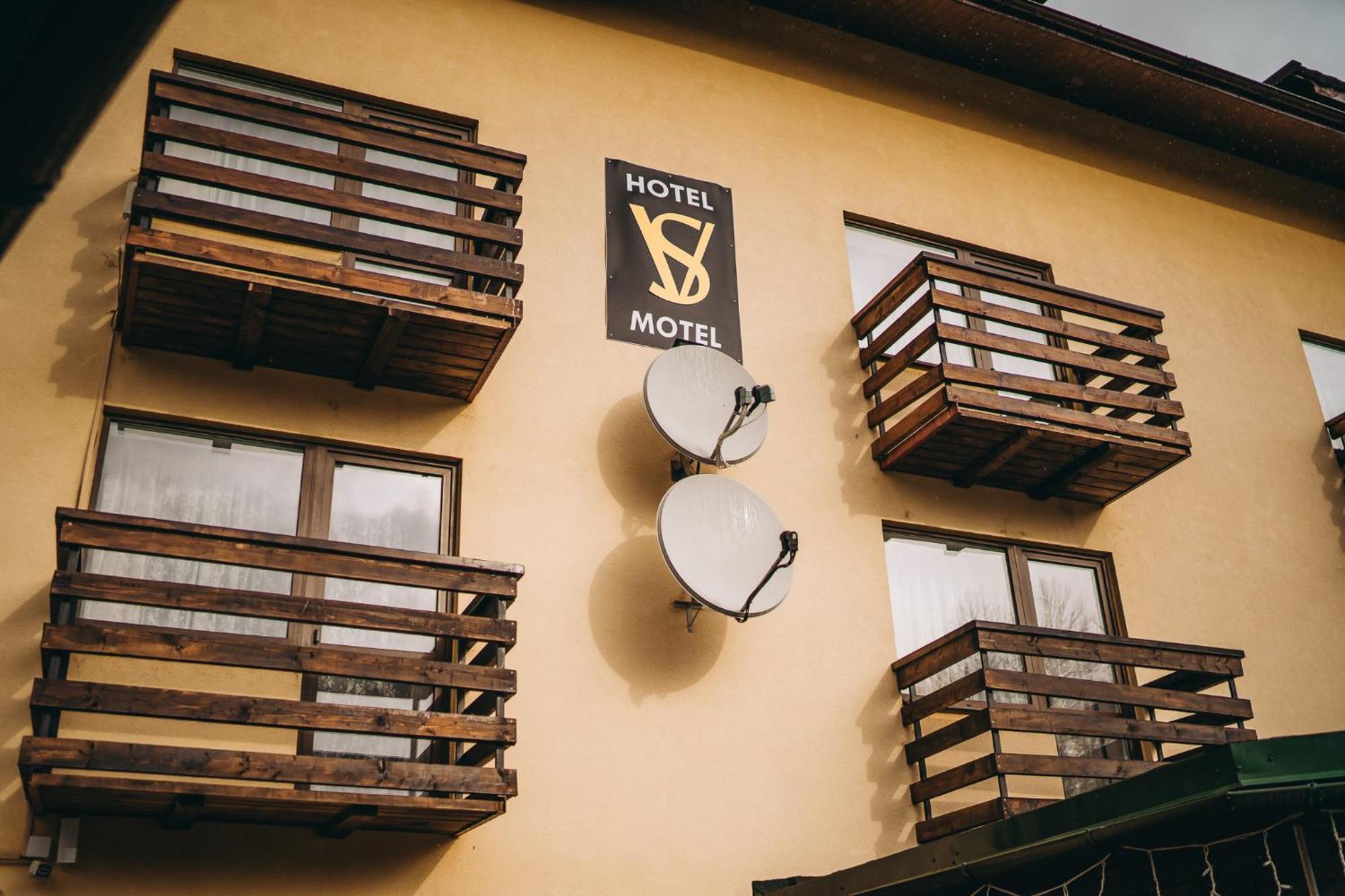 Sv Hotel&Camp Lazeșciîna Exterior foto